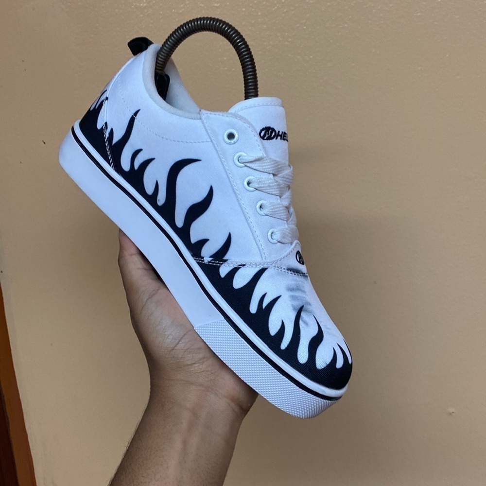 HEELYS White Black Flames - Picture 14 of 17